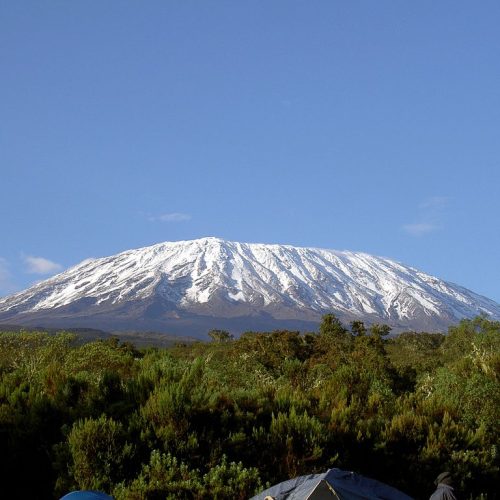 1024px-Mt._Kilimanjaro_12.2006